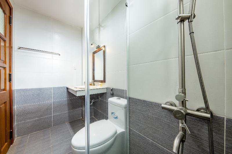 Oyo 227 Trang Anh Hotel Нячанг Екстер'єр фото